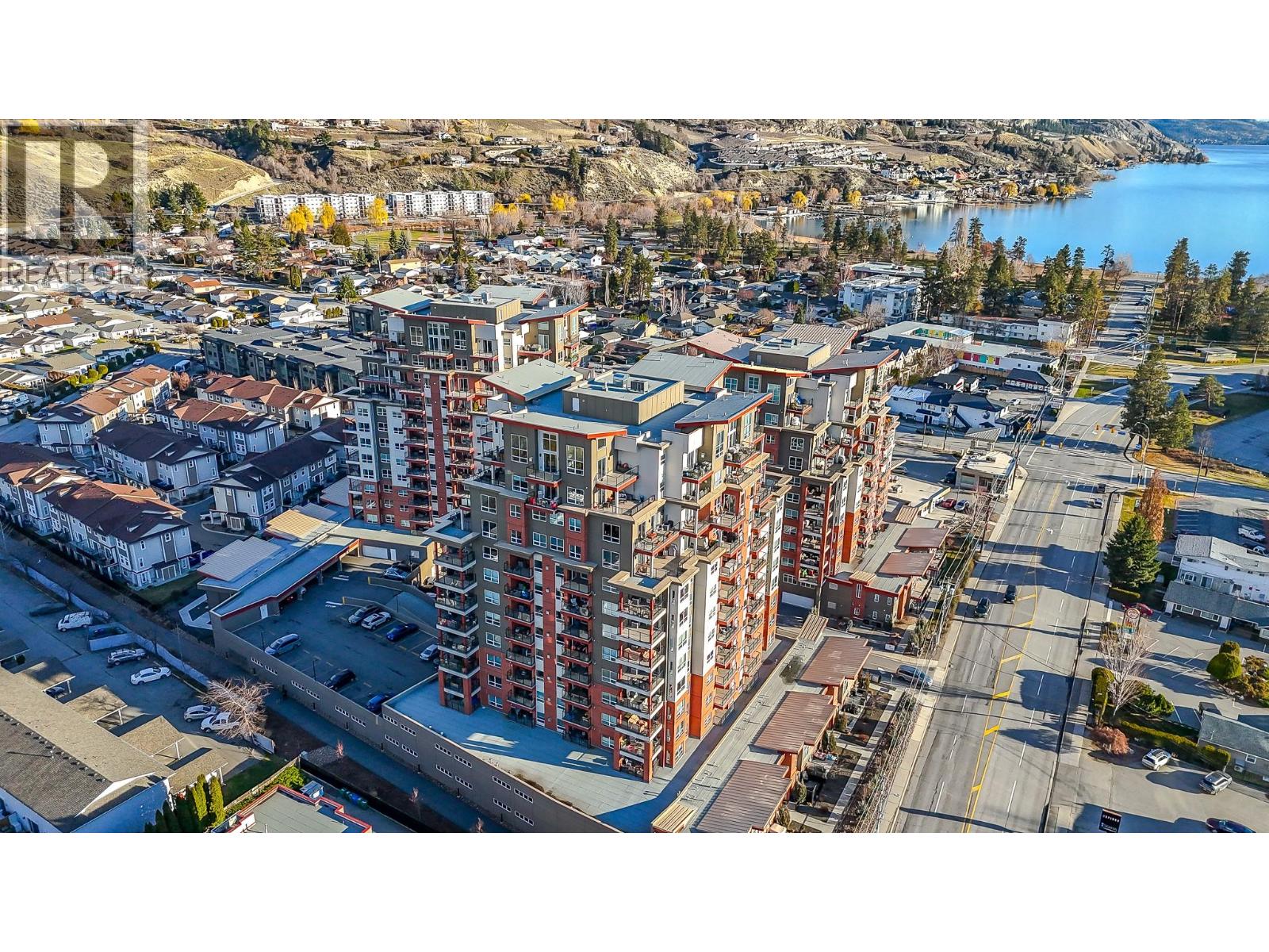 #304 3346 SKAHA LAKE Road - 39