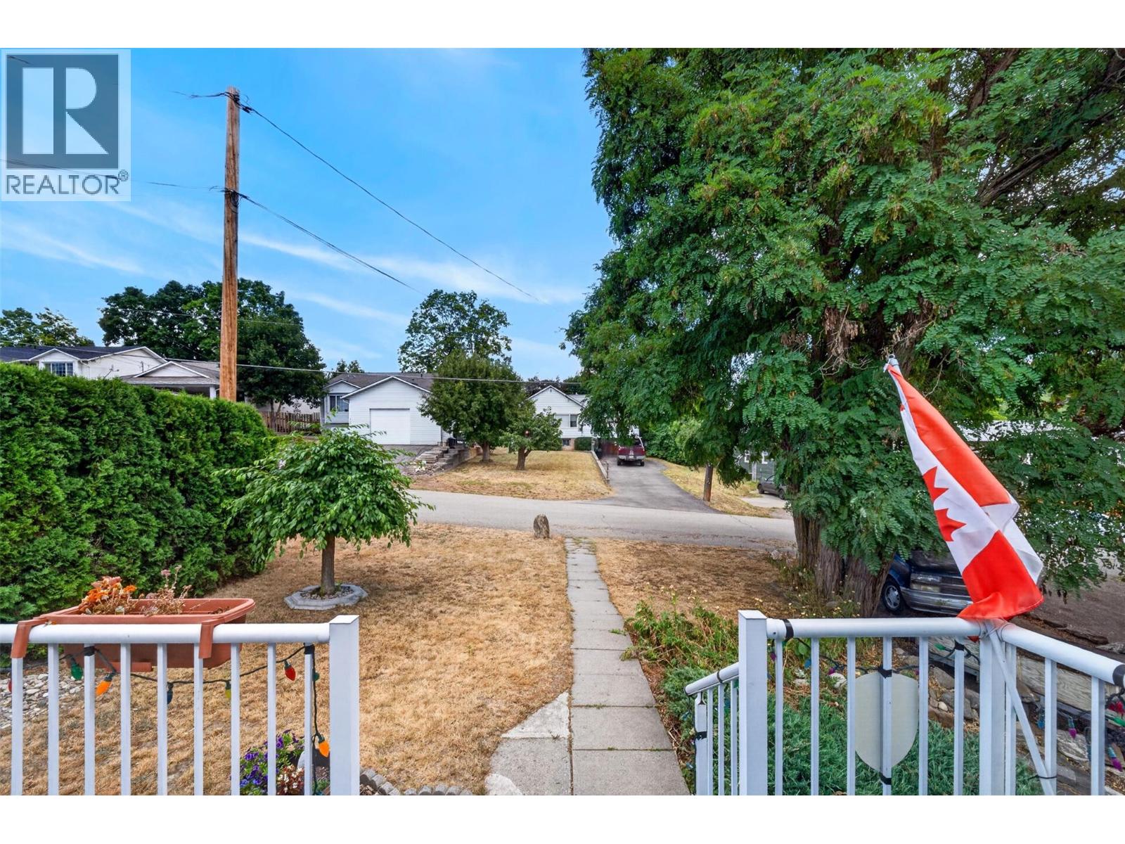 341 2 Street SE - 42