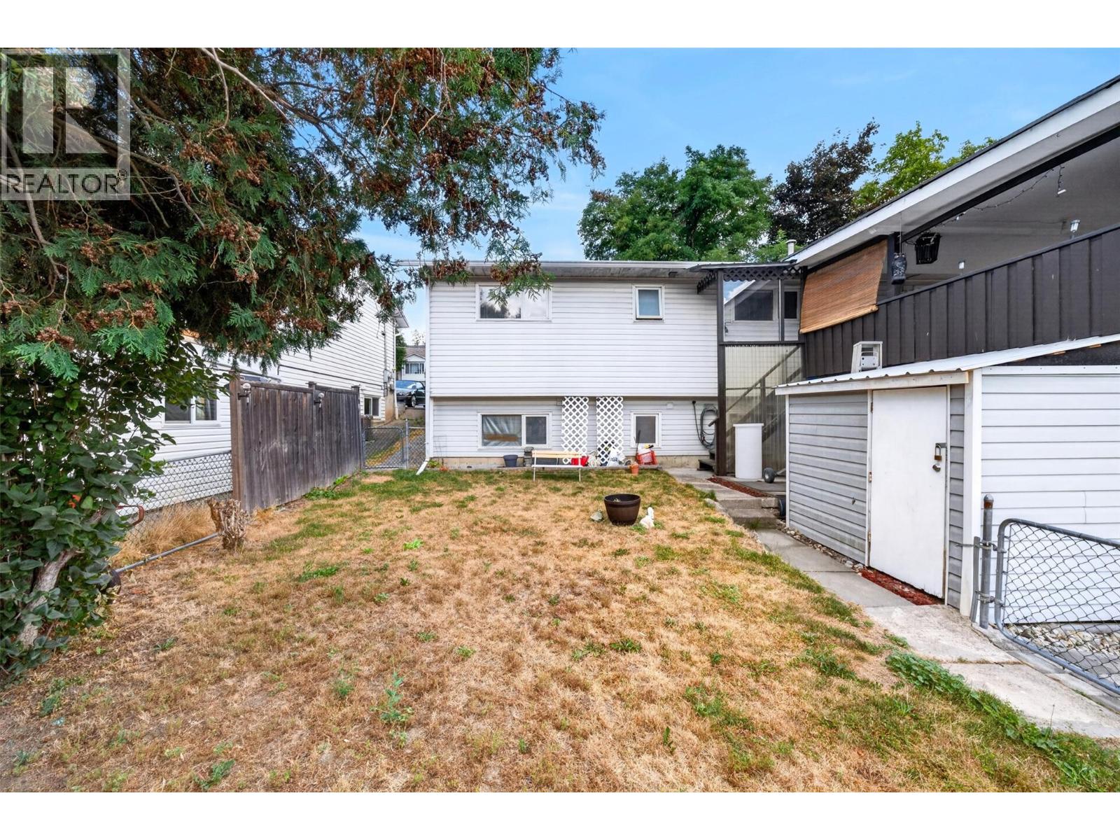 341 2 Street SE - 45