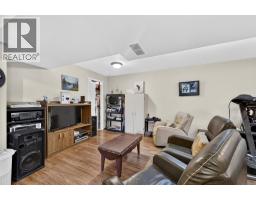 341 2 Street Se, Salmon Arm, BC V1E4H3 Photo 27