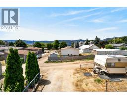 341 2 Street Se, Salmon Arm, BC V1E4H3 Photo 39
