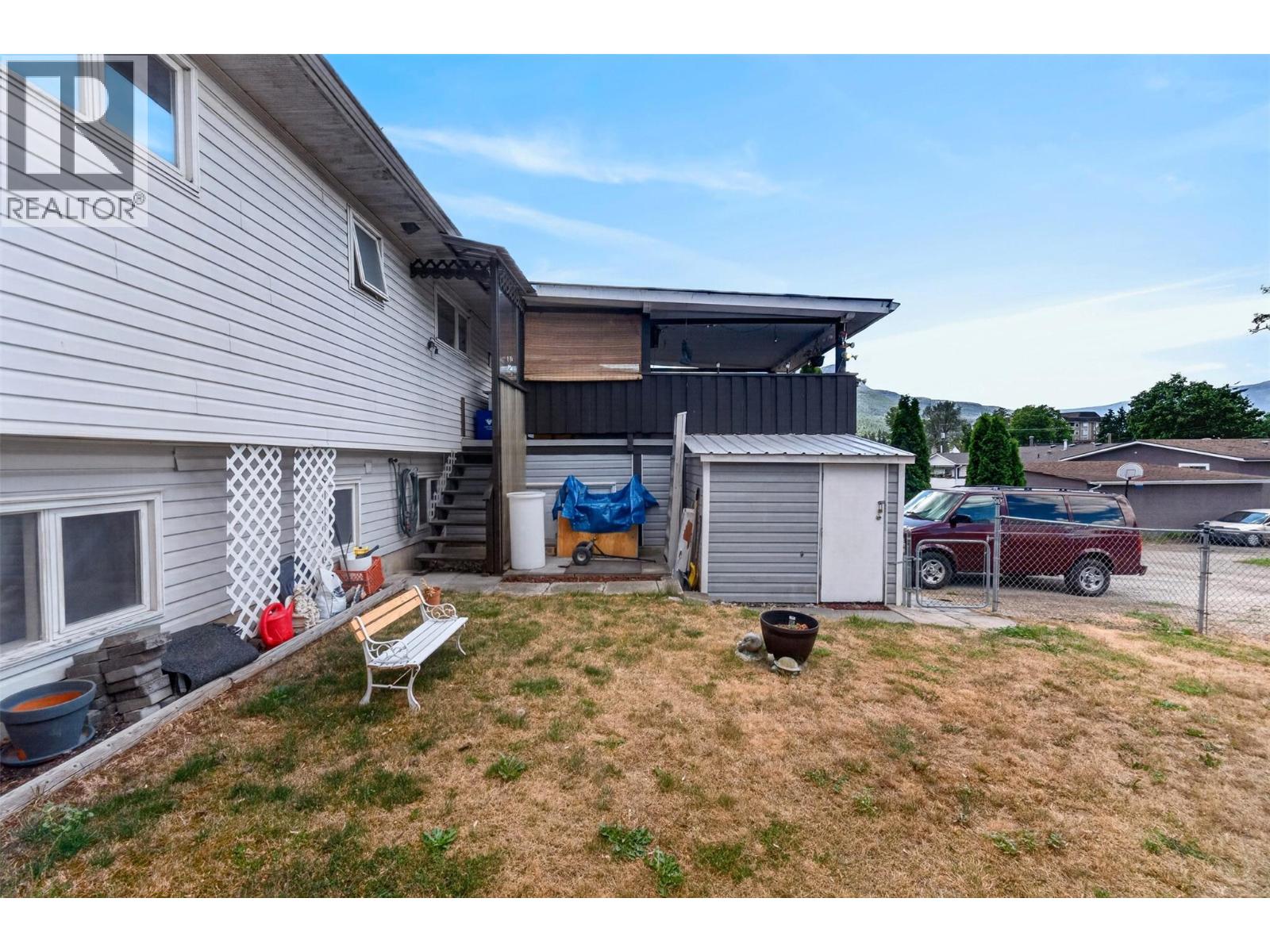 341 2 Street SE - 44