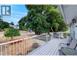 341 2 Street Se, Salmon Arm, BC V1E4H3 Photo 43