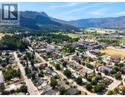 341 2 Street Se, Salmon Arm, BC V1E4H3 Photo 52