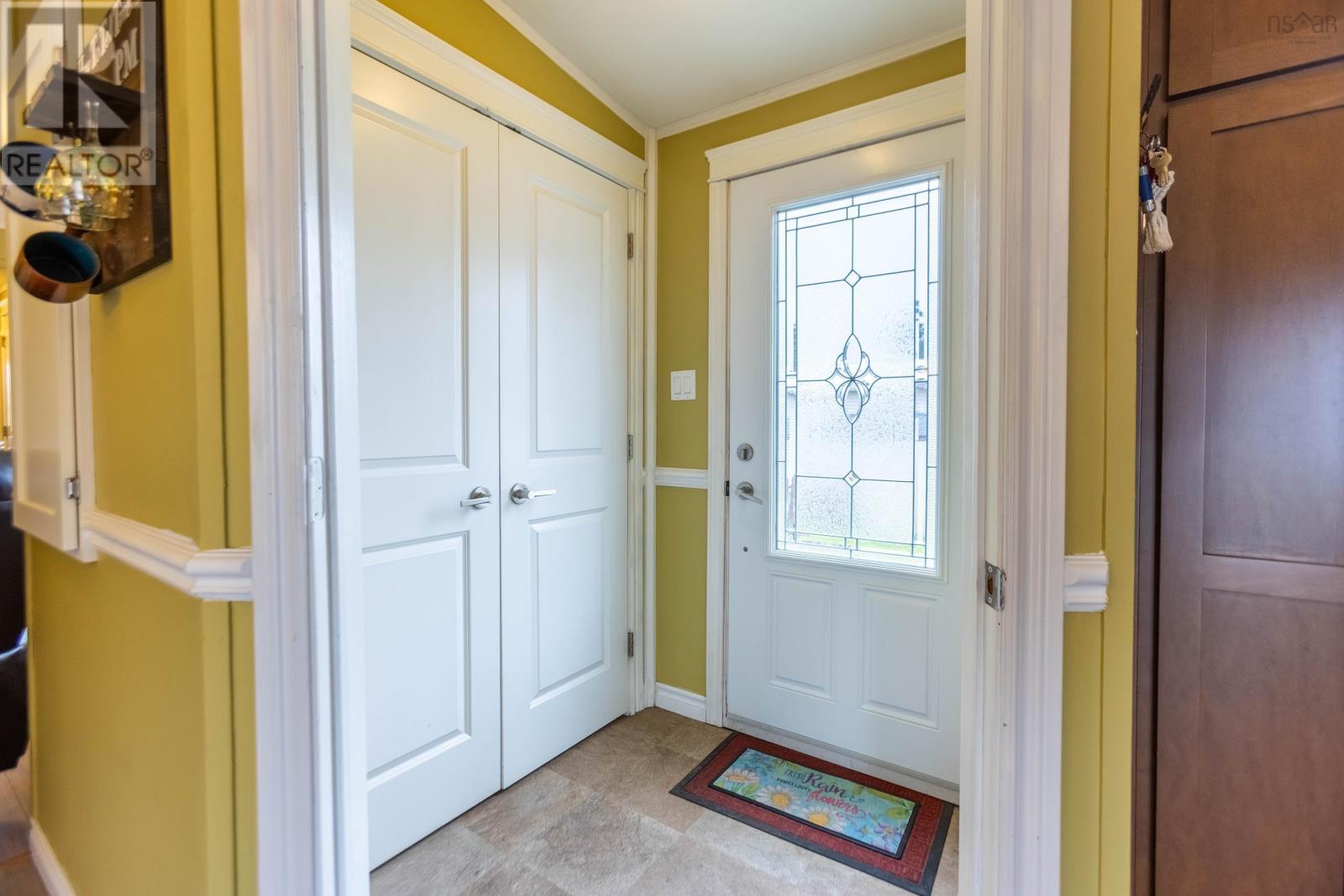 8 Lorne Crescent - 8