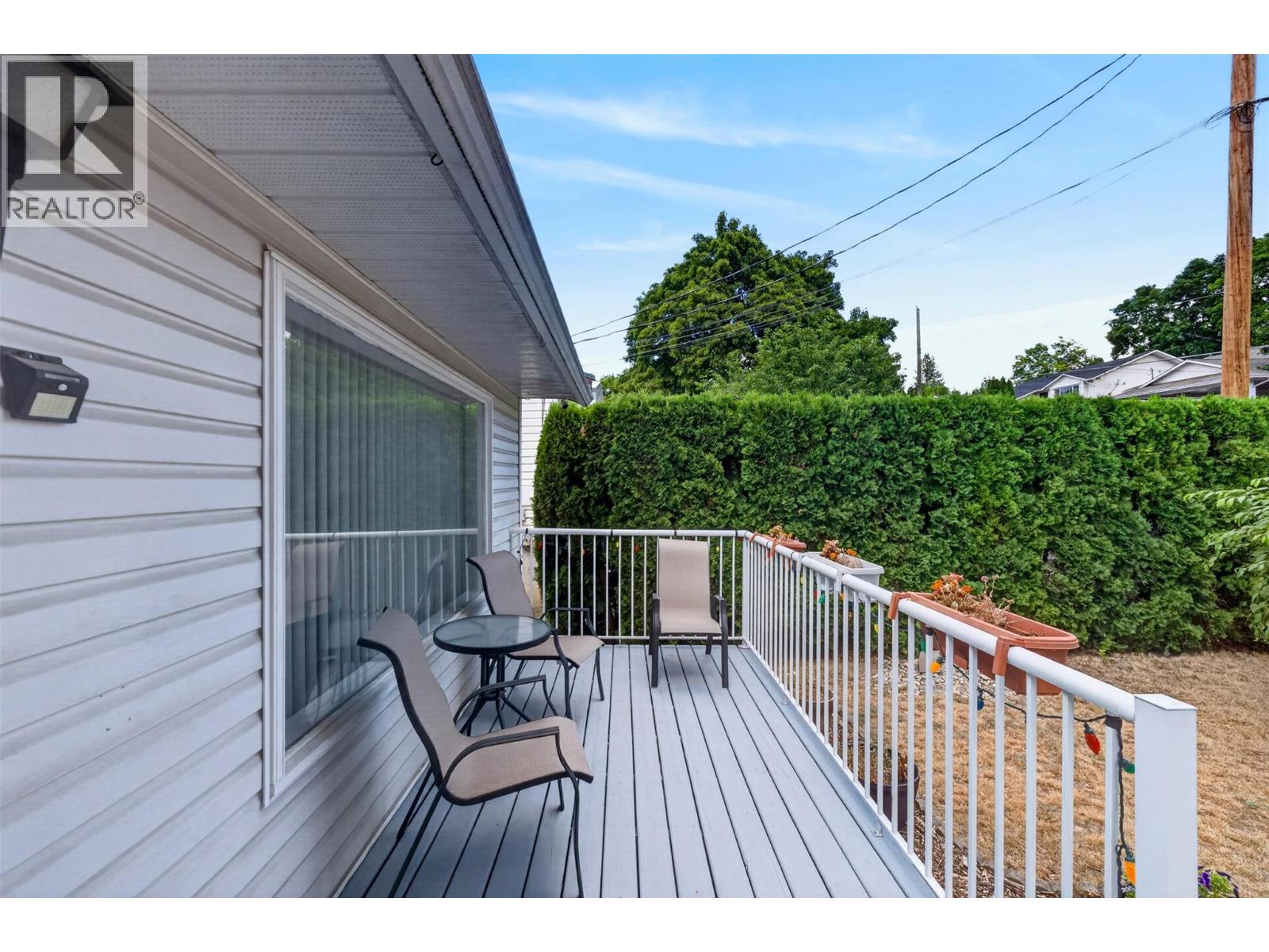 341 2 Street SE - 41