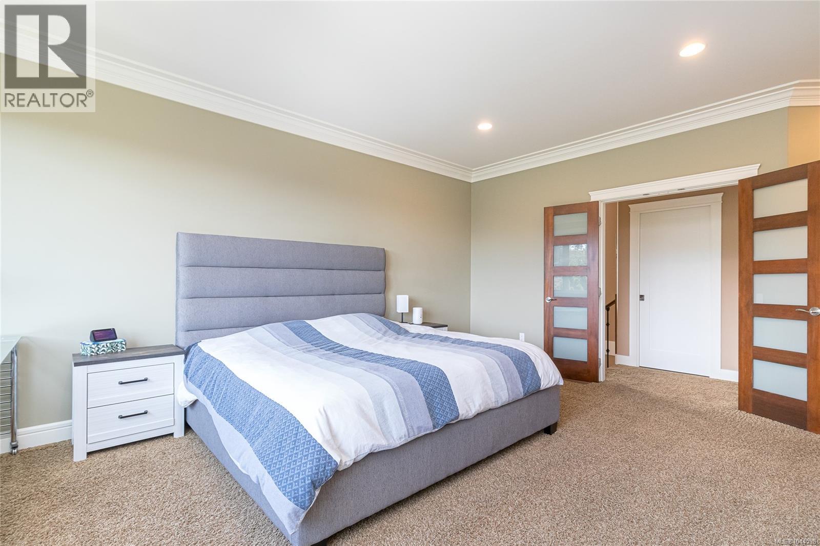 3438 Mary Anne Cres - 15