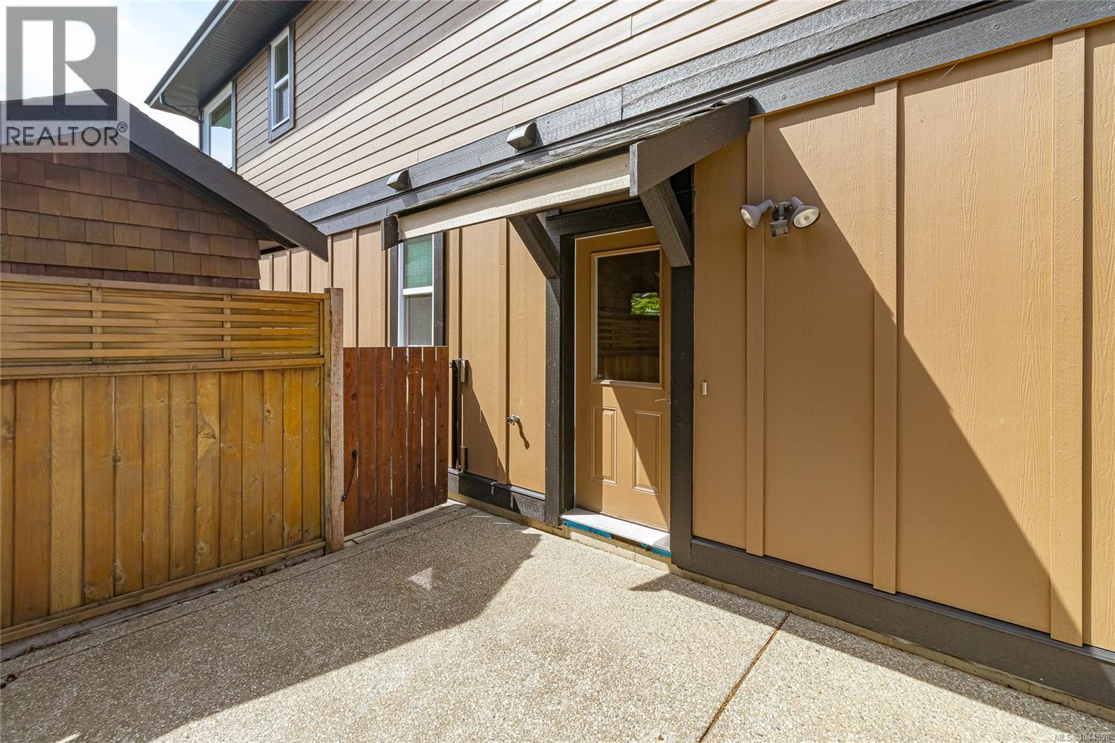 3438 Mary Anne Cres - 30