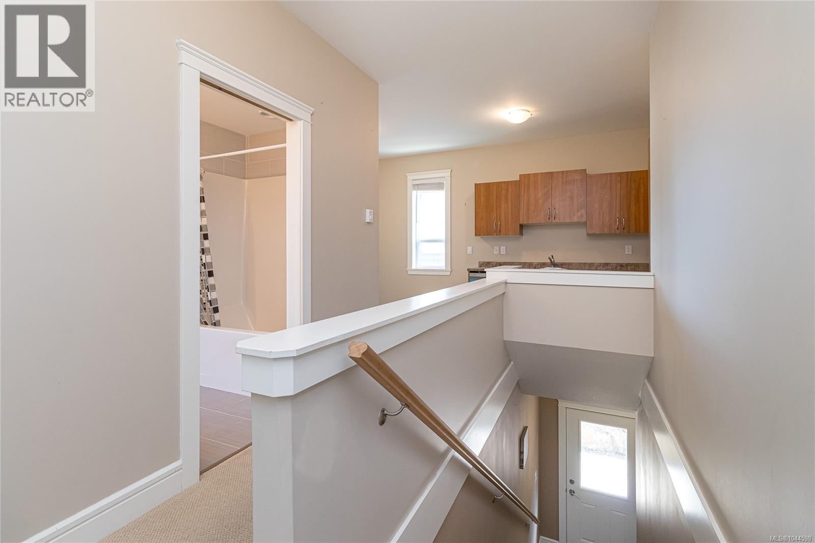3438 Mary Anne Cres - 31