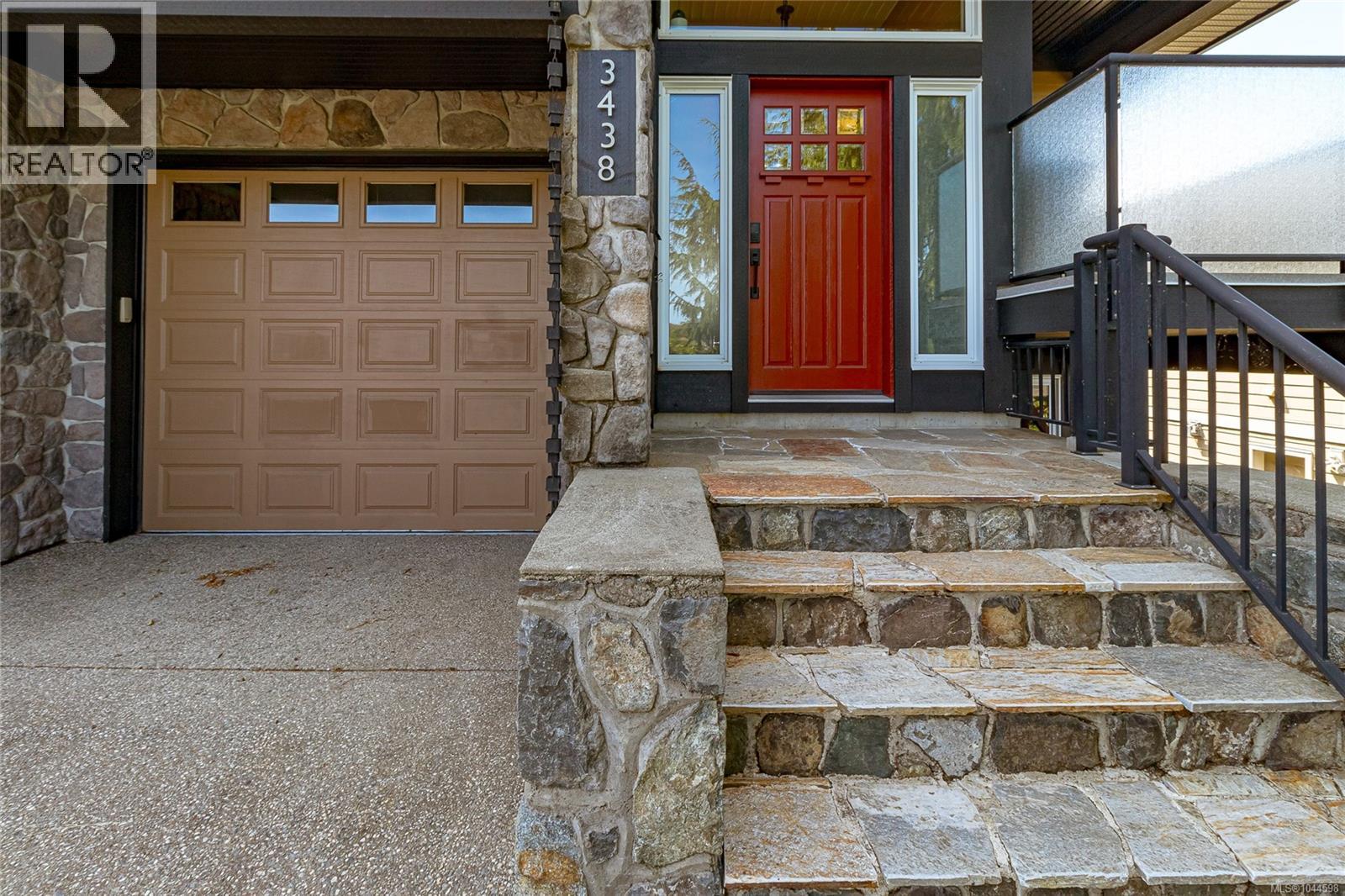 3438 Mary Anne Cres - 5