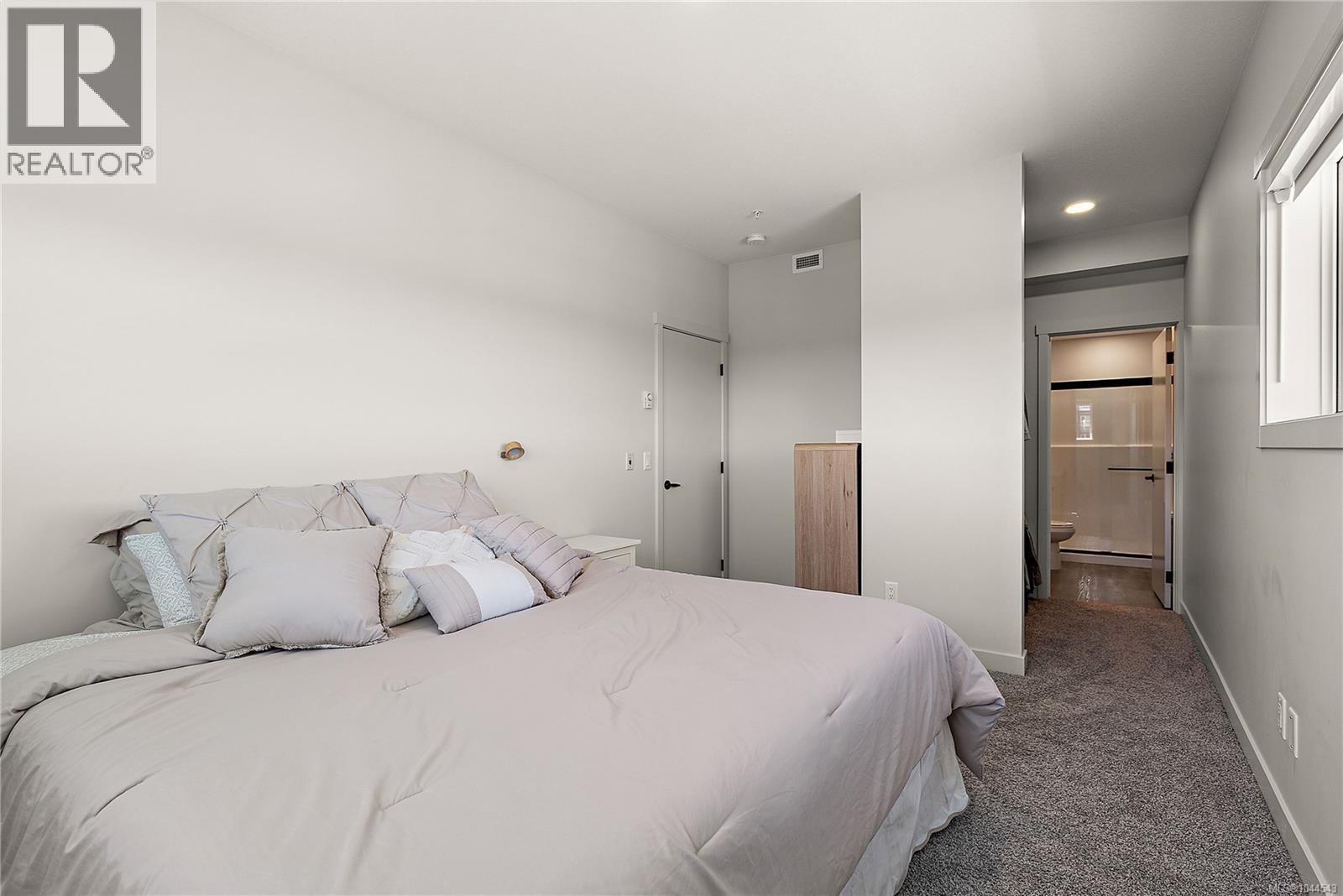 #412 2461 Gateway Rd - Image 11