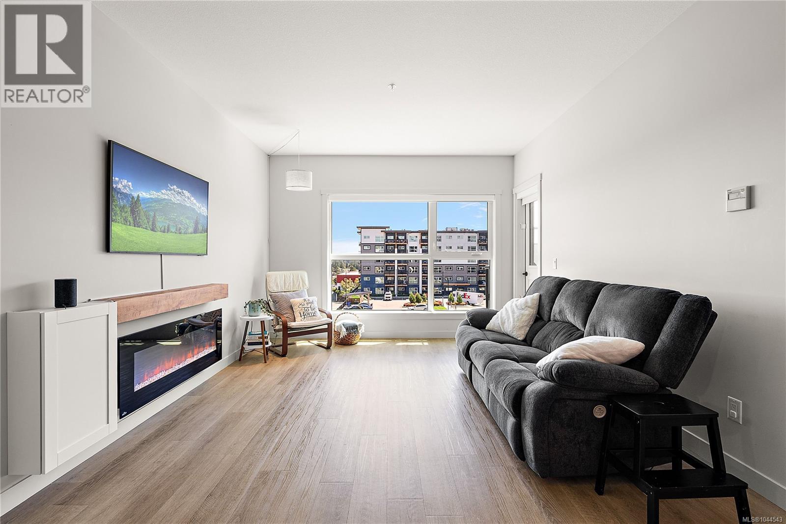 #412 2461 Gateway Rd - Image 3