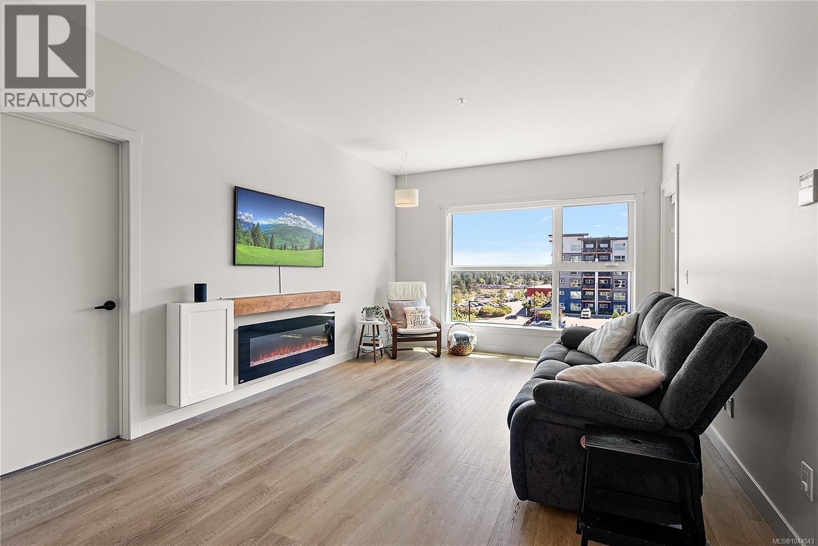 #412 2461 Gateway Rd - Image 5