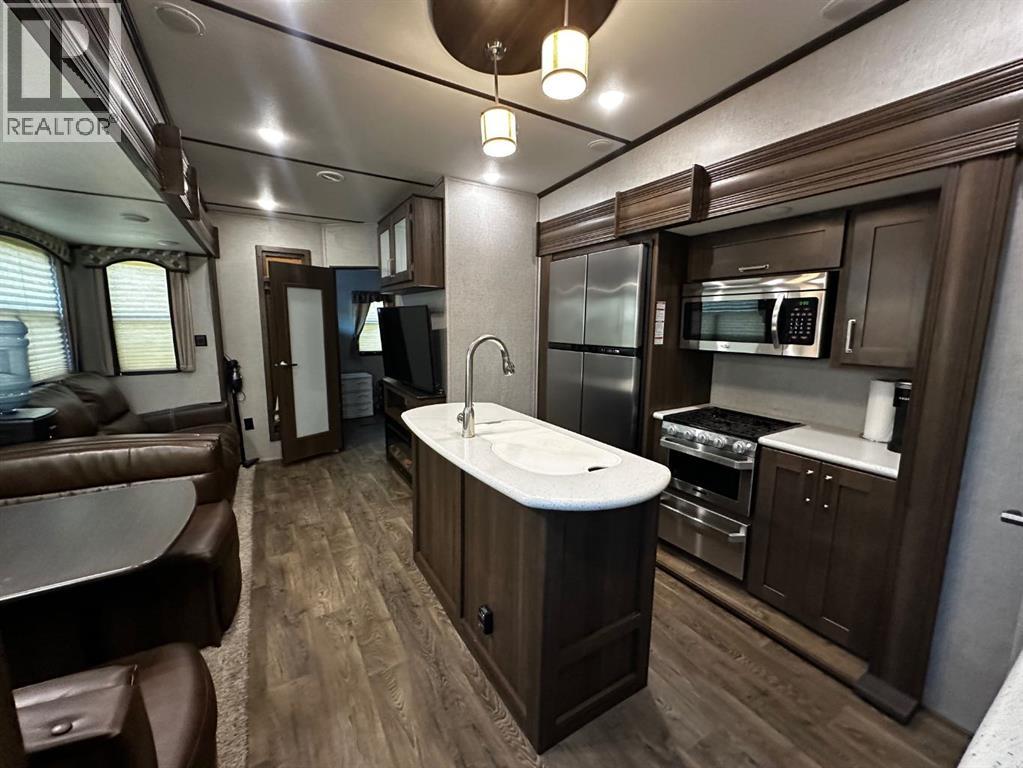 25074 South Pine Lake Road, Rural Red Deer County