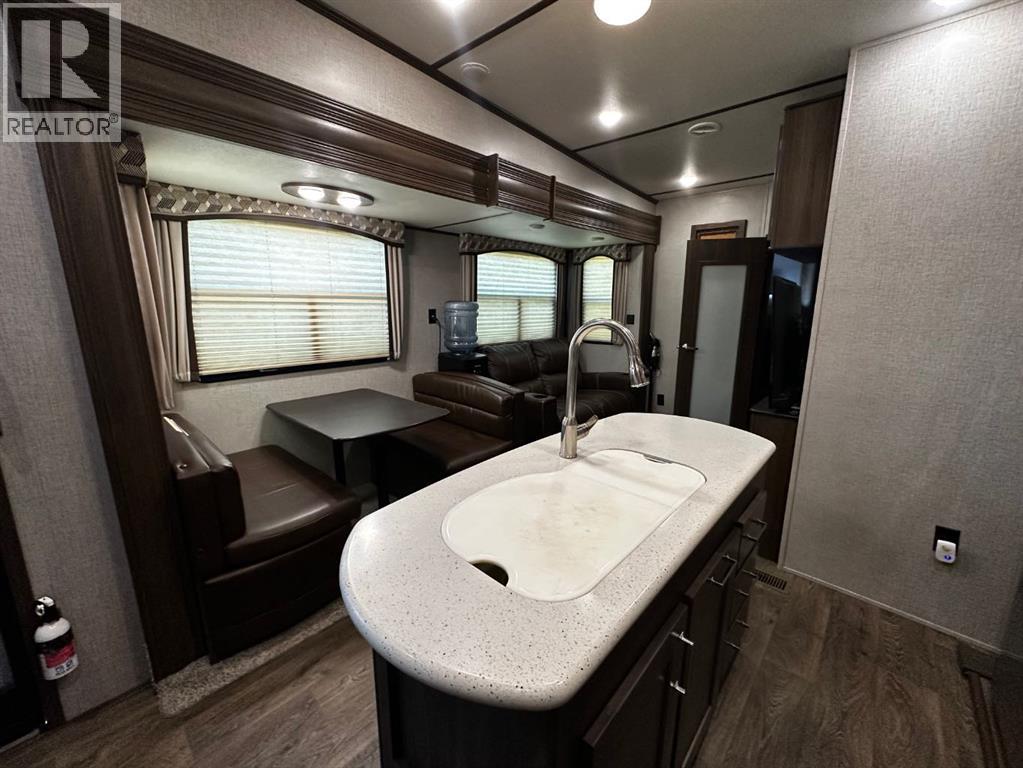 25074 South Pine Lake Road, Rural Red Deer County