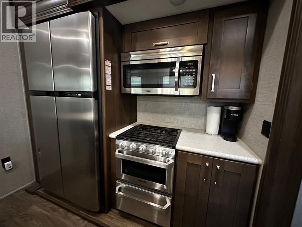 25074 South Pine Lake Road, Rural Red Deer County