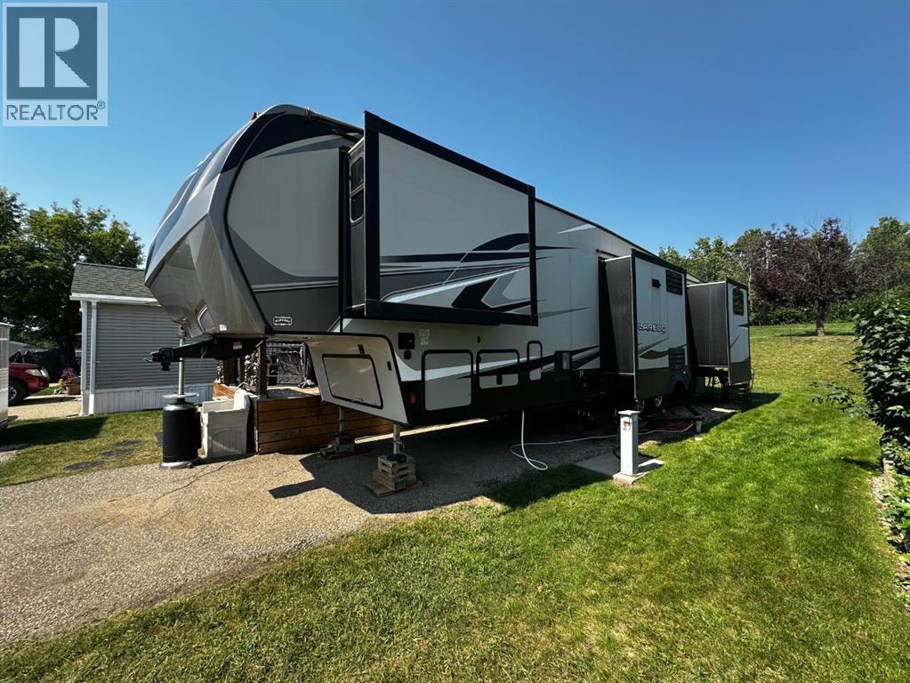 25074 South Pine Lake Road, Rural Red Deer County