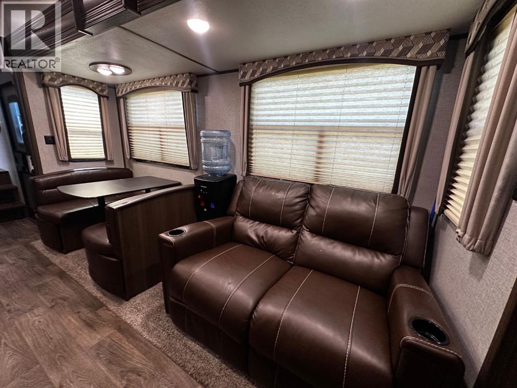 25074 South Pine Lake Road, Rural Red Deer County