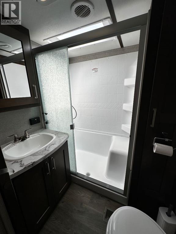 25074 South Pine Lake Road, Rural Red Deer County