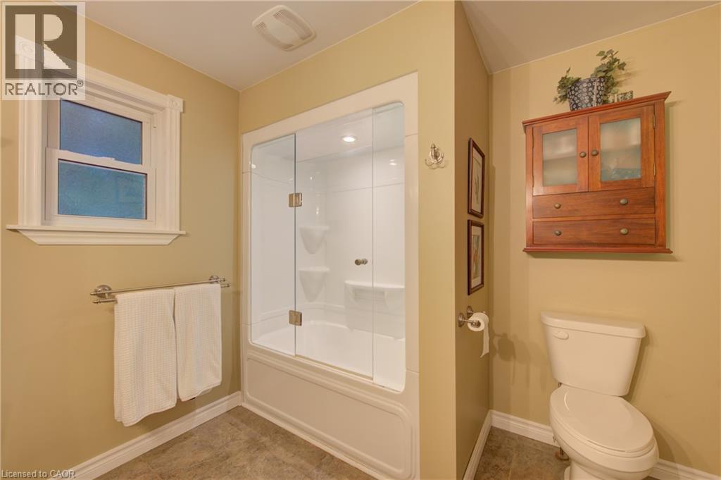 5421 KING Street - 25