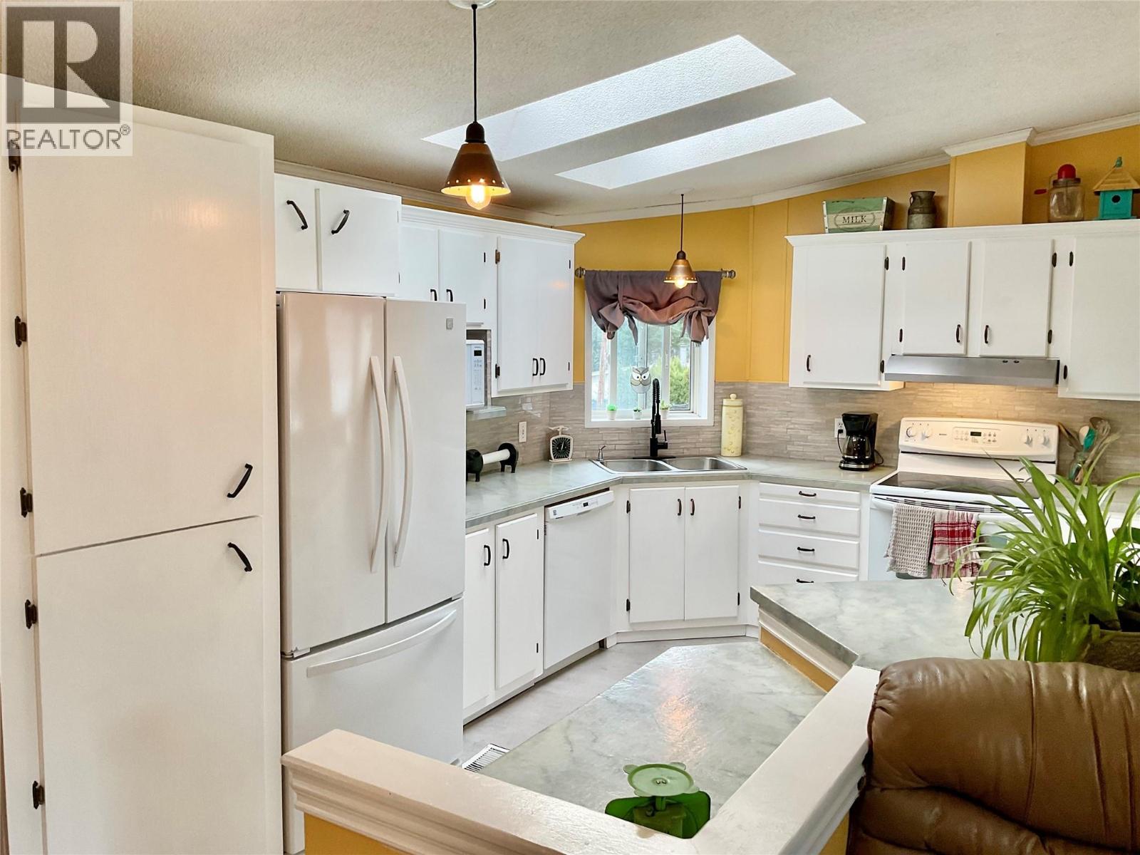 786 Strathmore Avenue - 19