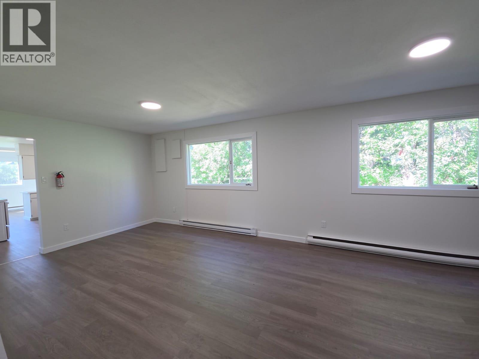 6640 Lakeshore Drive - Image 18