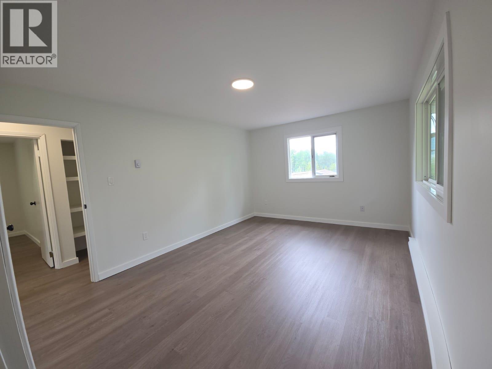 6640 Lakeshore Drive - Image 22