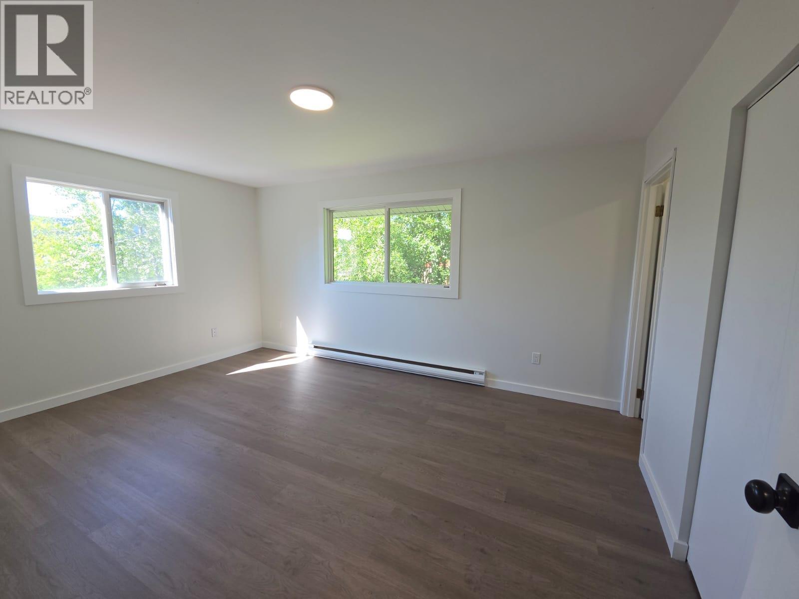 6640 Lakeshore Drive - 25