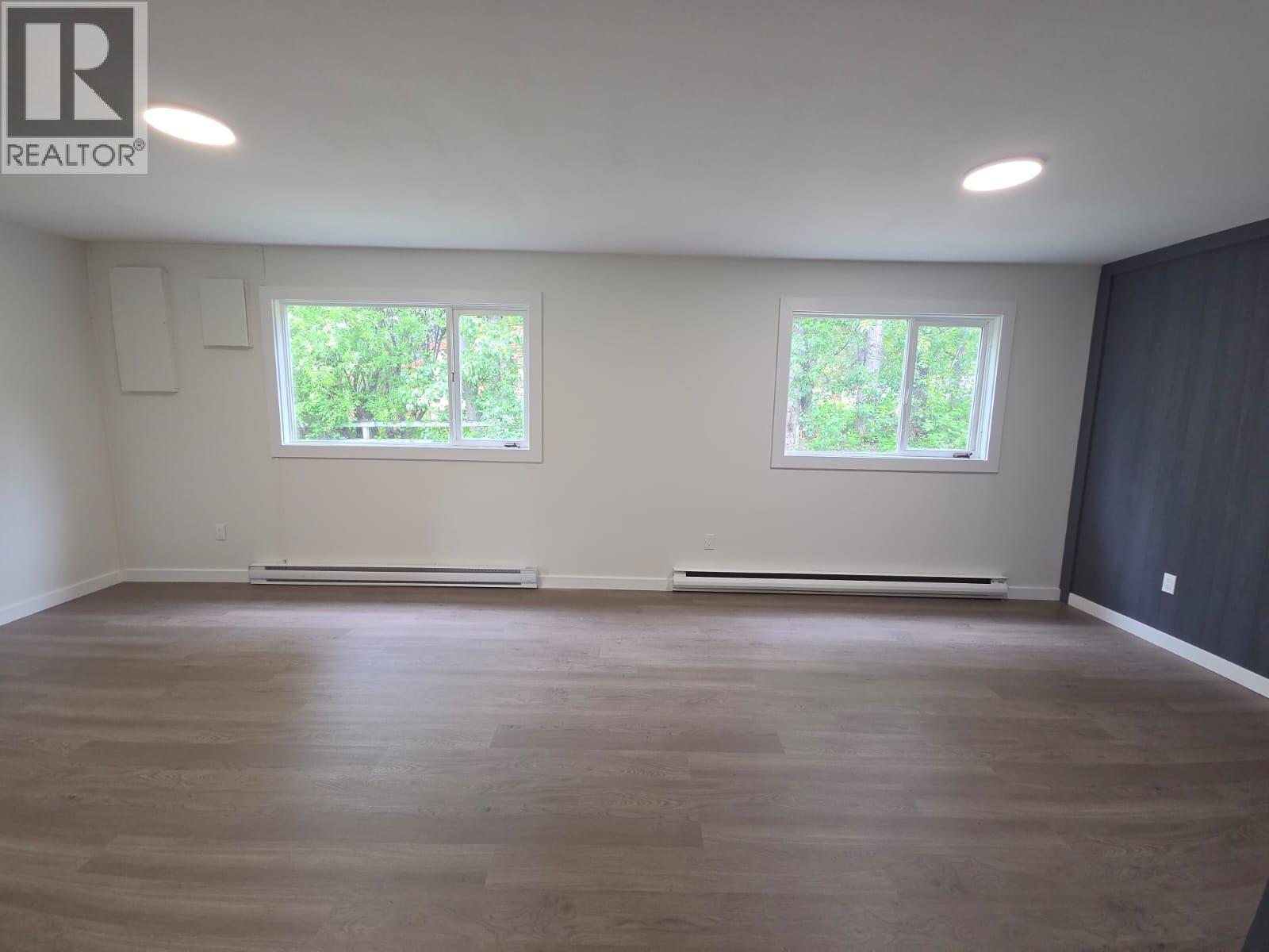 6640 Lakeshore Drive - Image 15
