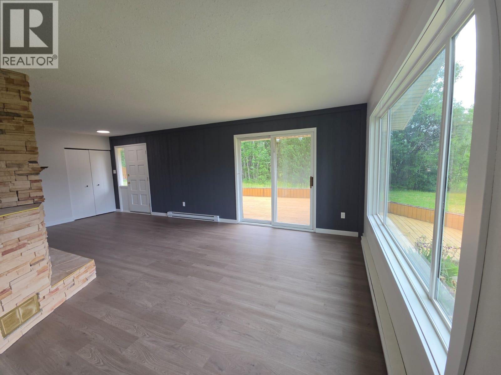6640 Lakeshore Drive - Image 6