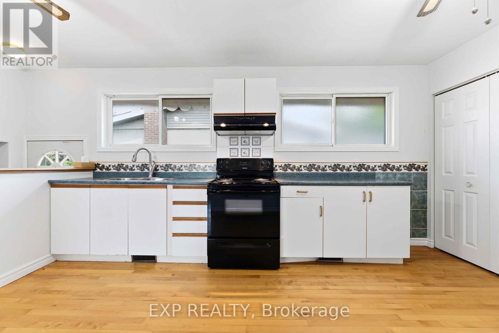 3 Bed, 2 Bath House for Sale in Ottawa – 2473 WALKLEY ROAD, Ottawa – MLS# X13618324 - Image 14