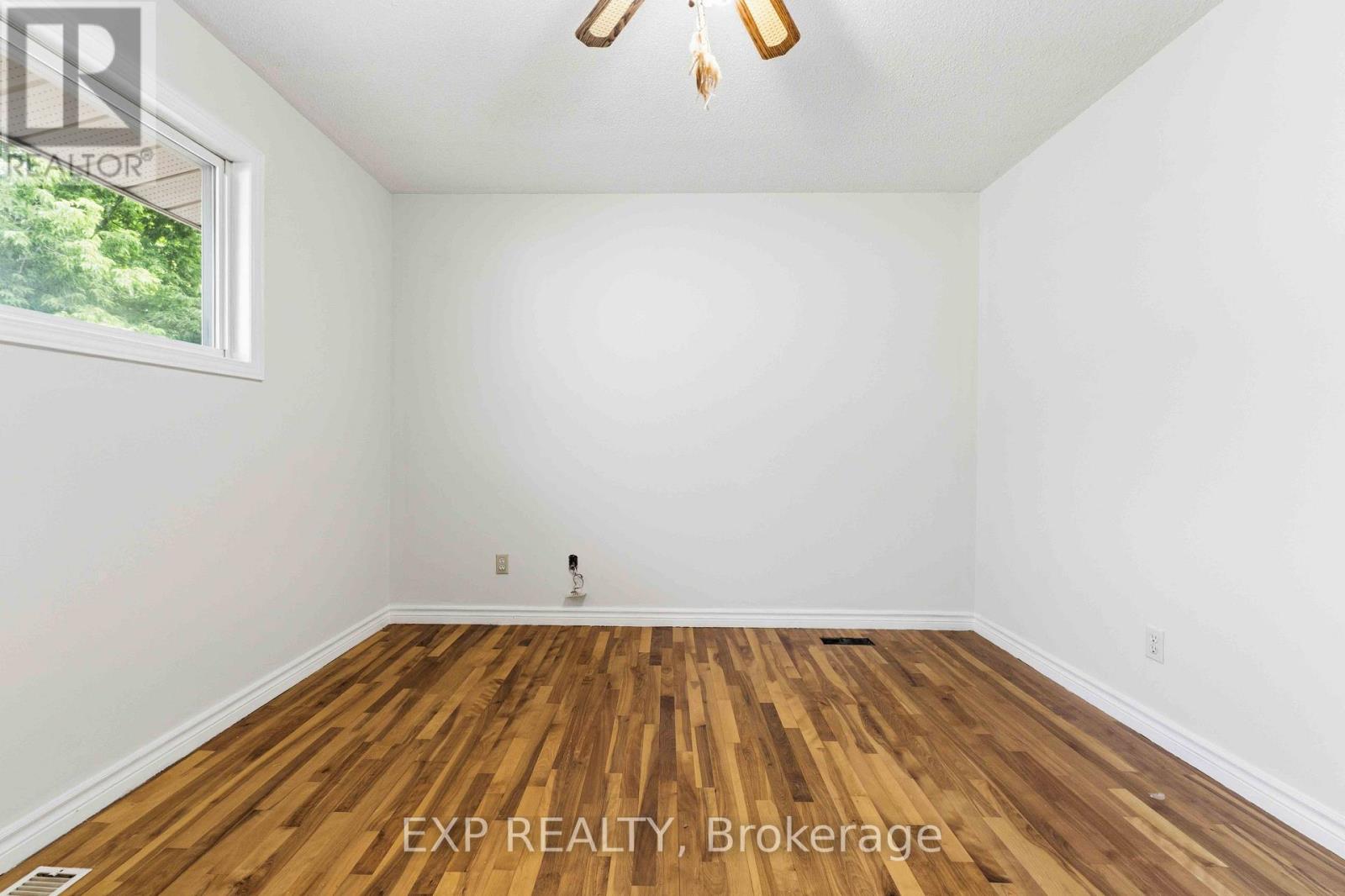 3 Bed, 2 Bath House for Sale in Ottawa – 2473 WALKLEY ROAD, Ottawa – MLS# X13618324 - Image 23