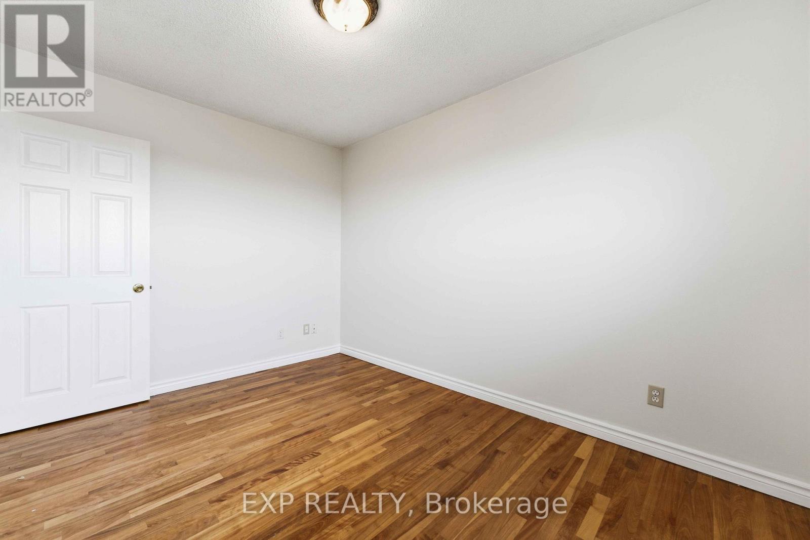 3 Bed, 2 Bath House for Sale in Ottawa – 2473 WALKLEY ROAD, Ottawa – MLS# X13618324 - Image 27