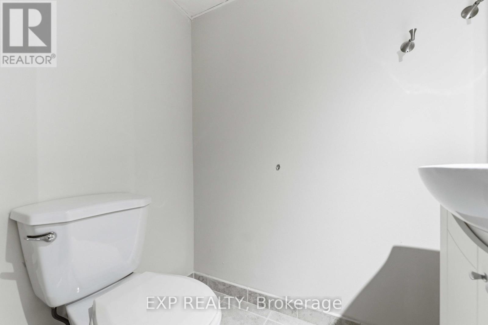3 Bed, 2 Bath House for Sale in Ottawa – 2473 WALKLEY ROAD, Ottawa – MLS# X13618324 - Image 33