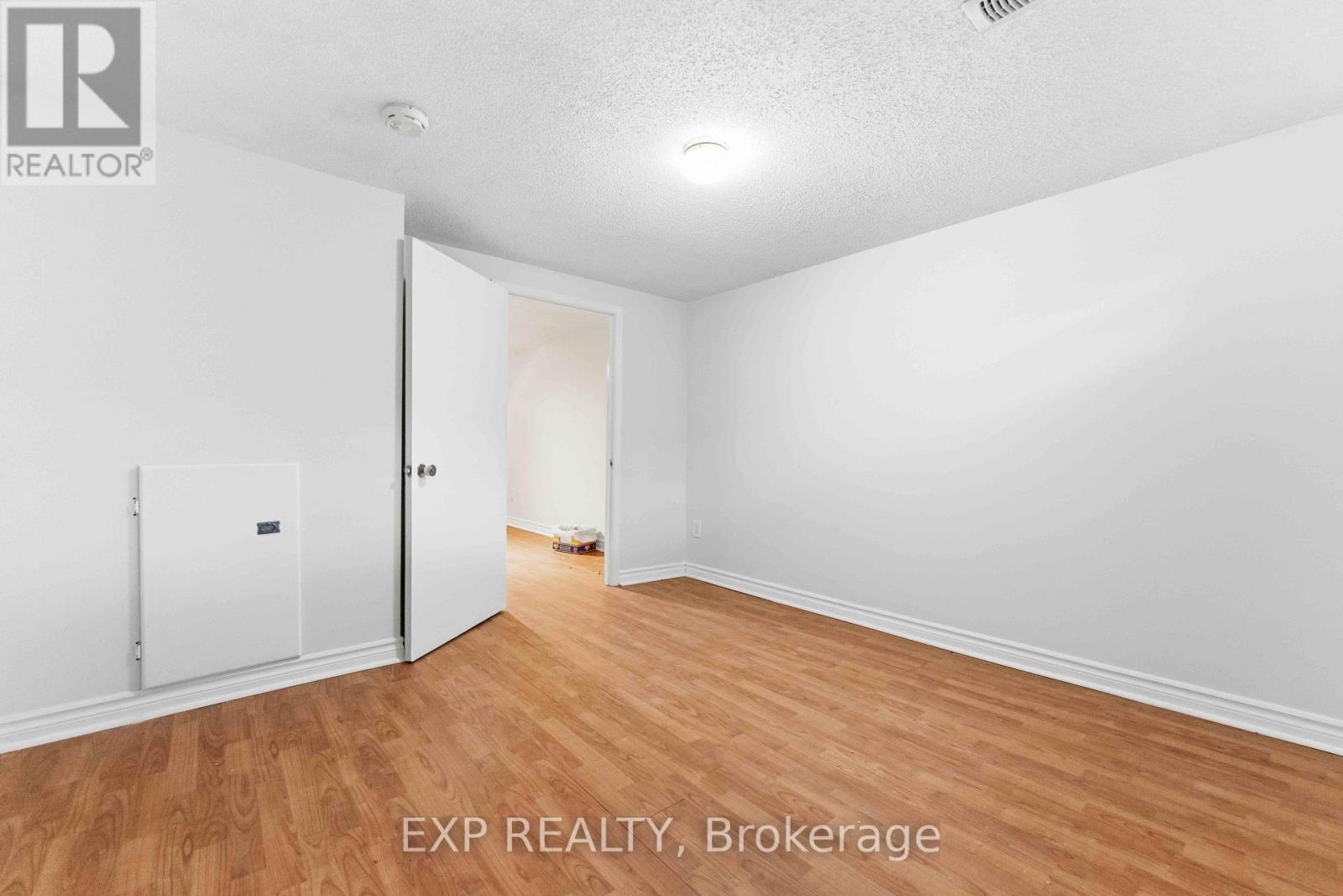 3 Bed, 2 Bath House for Sale in Ottawa – 2473 WALKLEY ROAD, Ottawa – MLS# X13618324 - Image 37