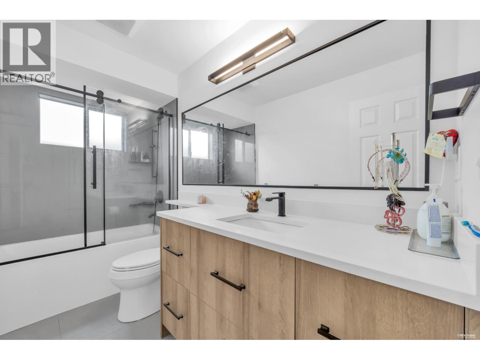 6939 DUMFRIES STREET, Vancouver