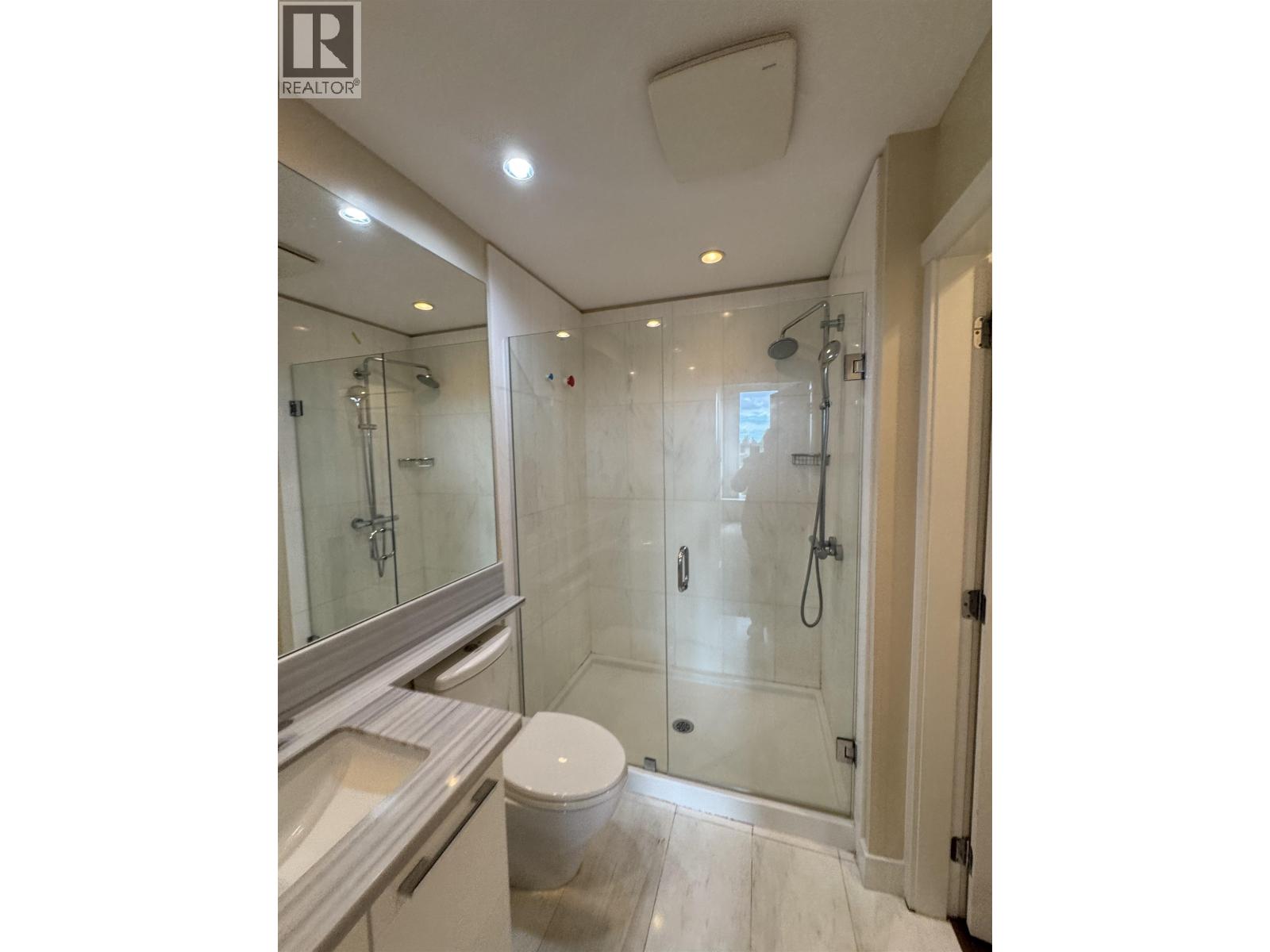 503 5728 BERTON AVENUE, Vancouver