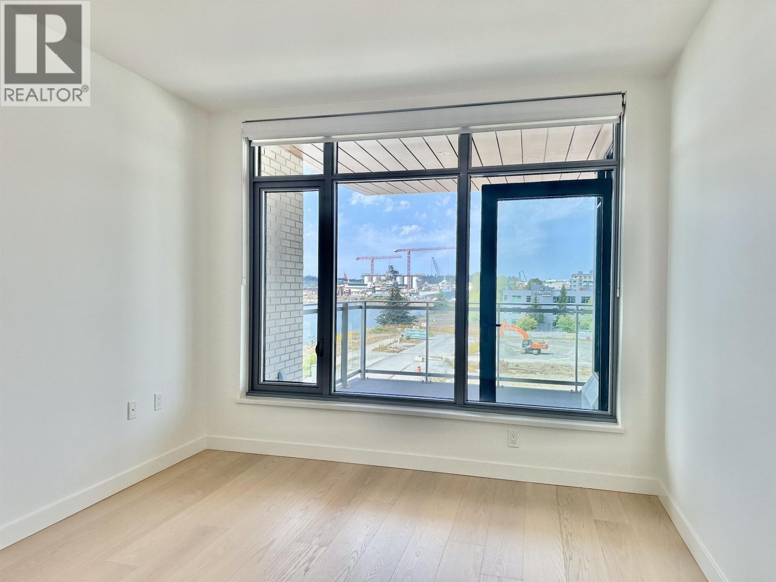510 785 HARBOUR WAY, North Vancouver