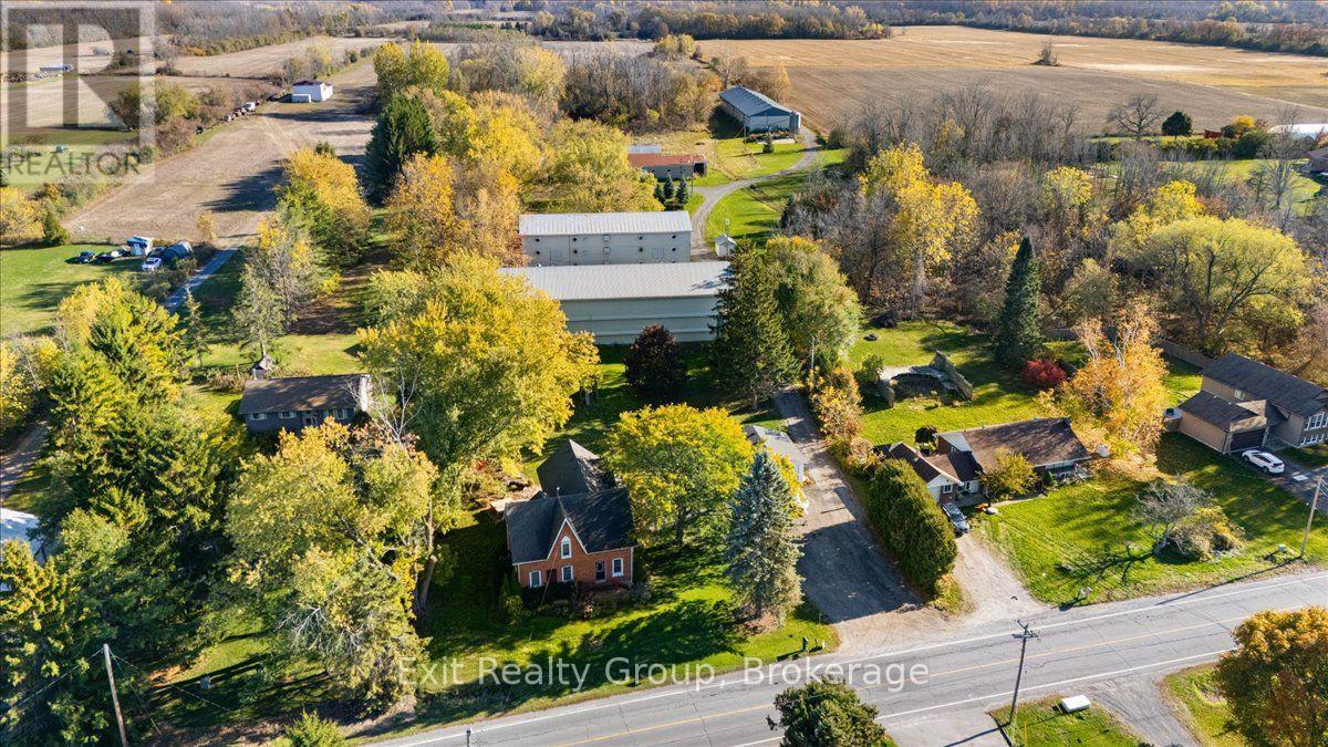 2421 COUNTY RD 3 - 1