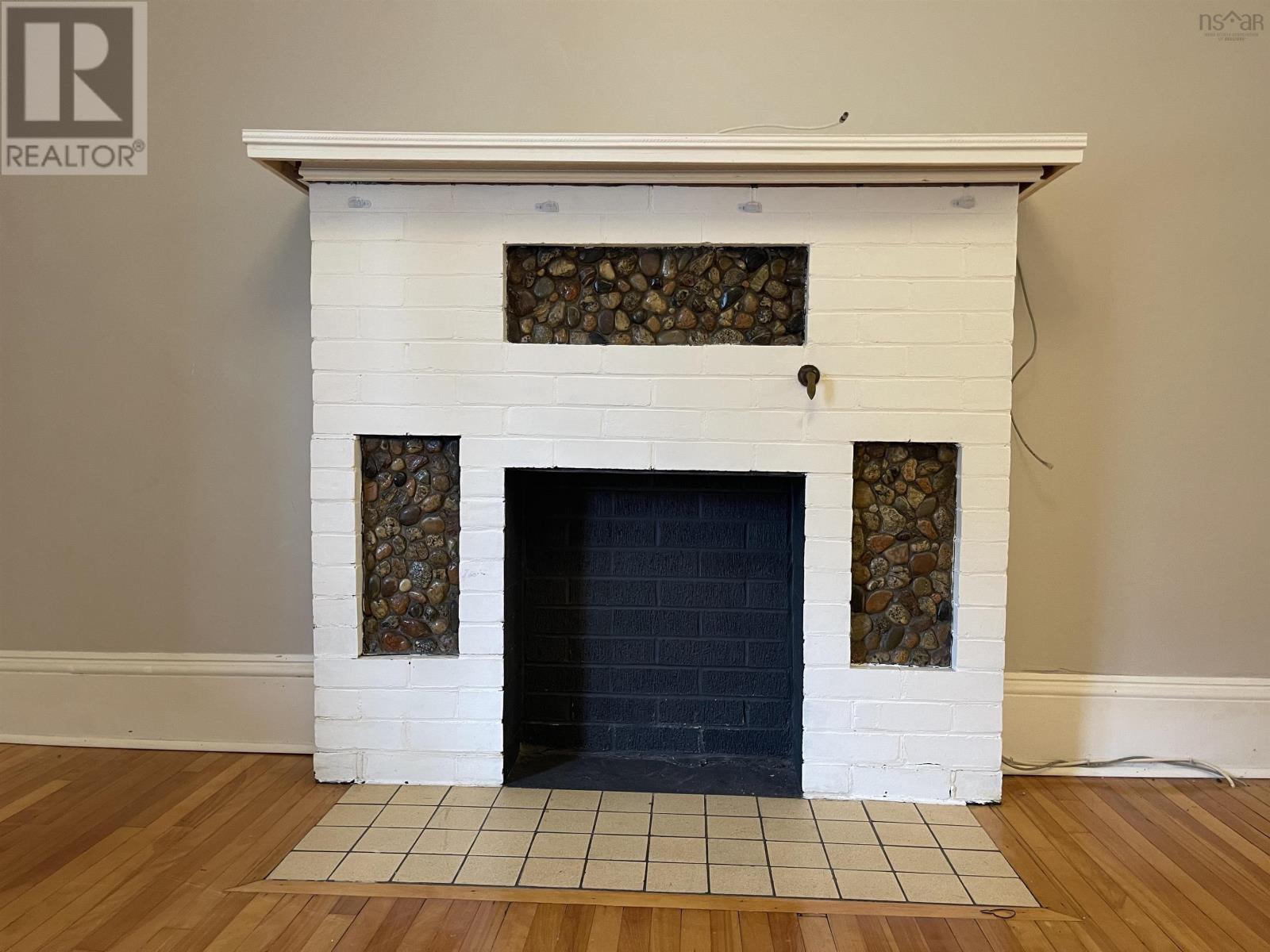 42 Bell Street - 11
