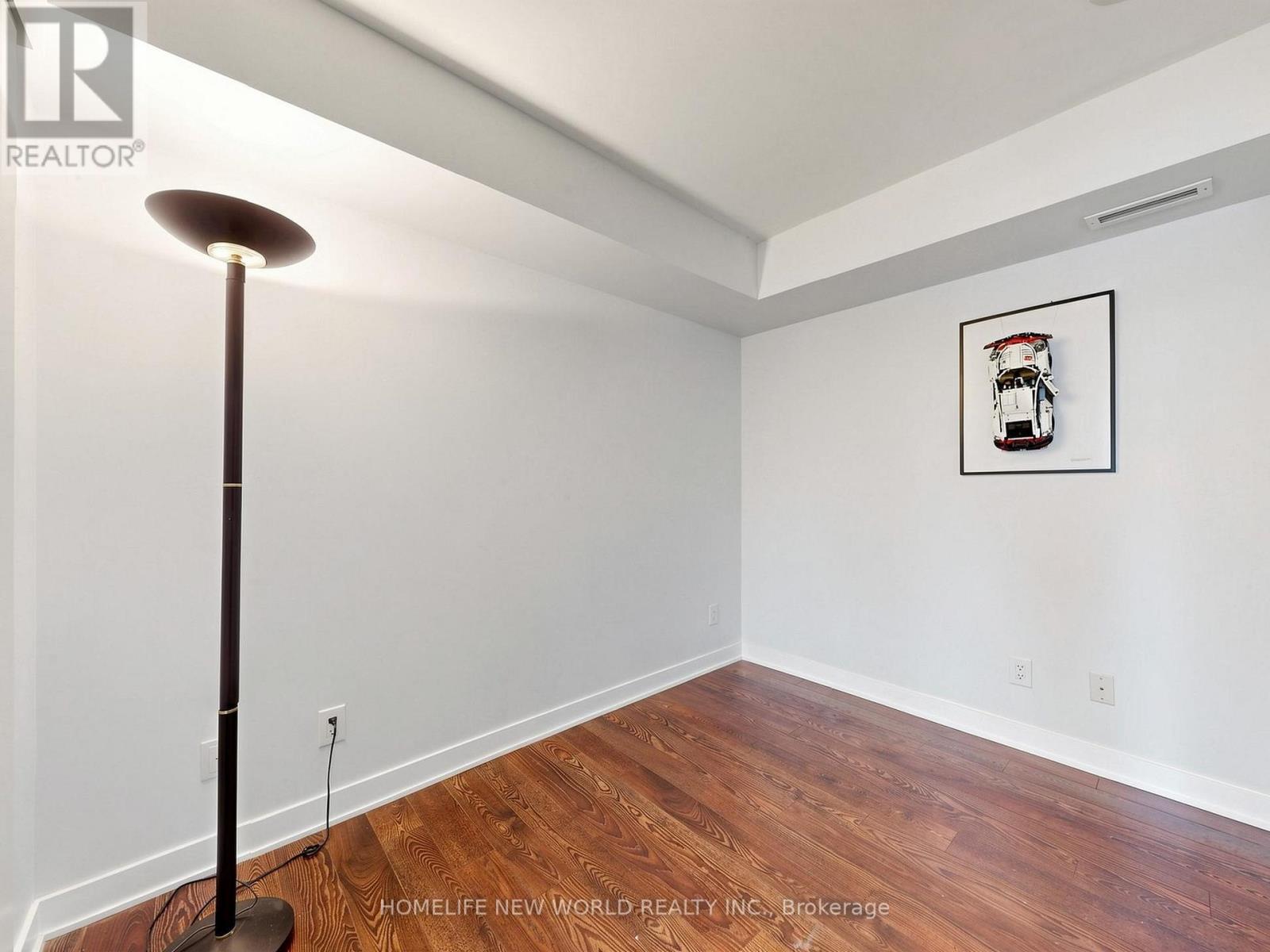 #1406 110 CHARLES STREET E - 31