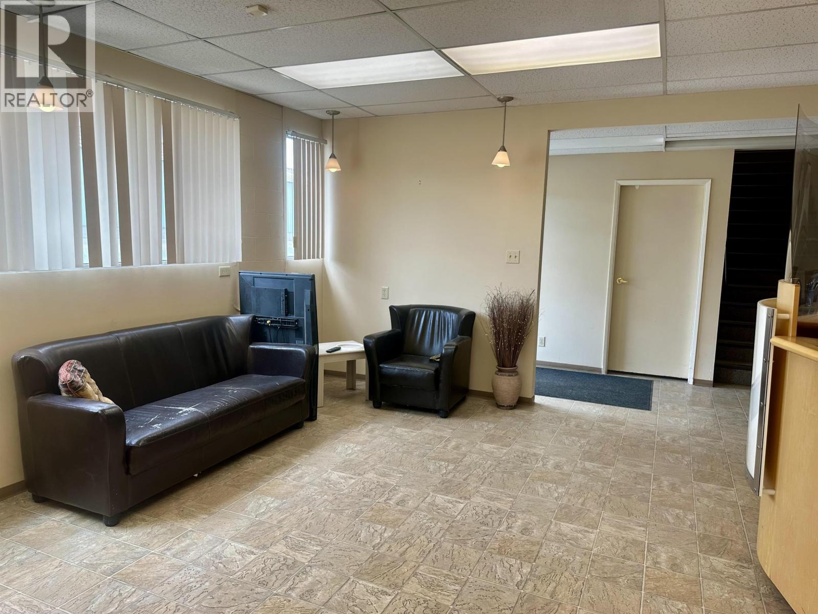 Photo 9 of 40 — 502 4TH AVENUE · Prince George, BC