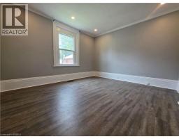 Foyer - 109 Sydenham Street, Brantford, ON N3R3Y7 Photo 10
