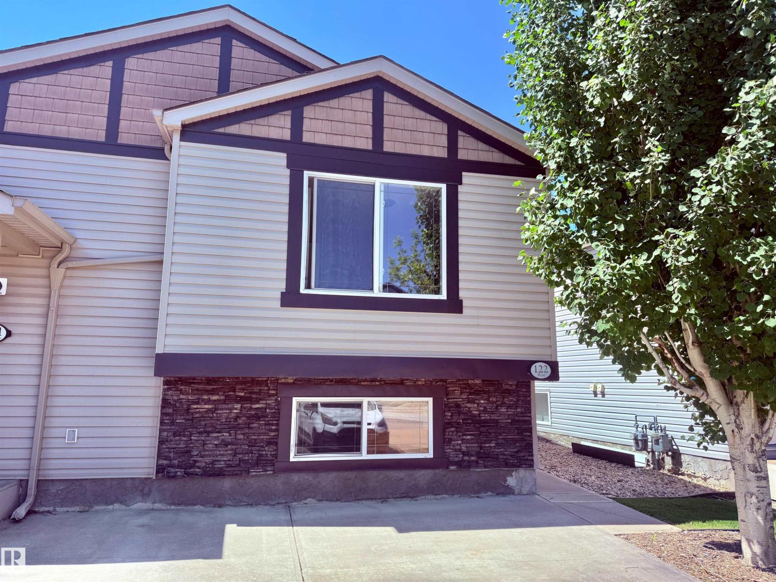 122 142 Selkirk PL - Image 16