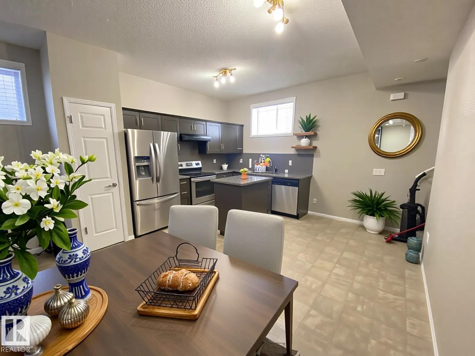 122 142 Selkirk PL - Image 3