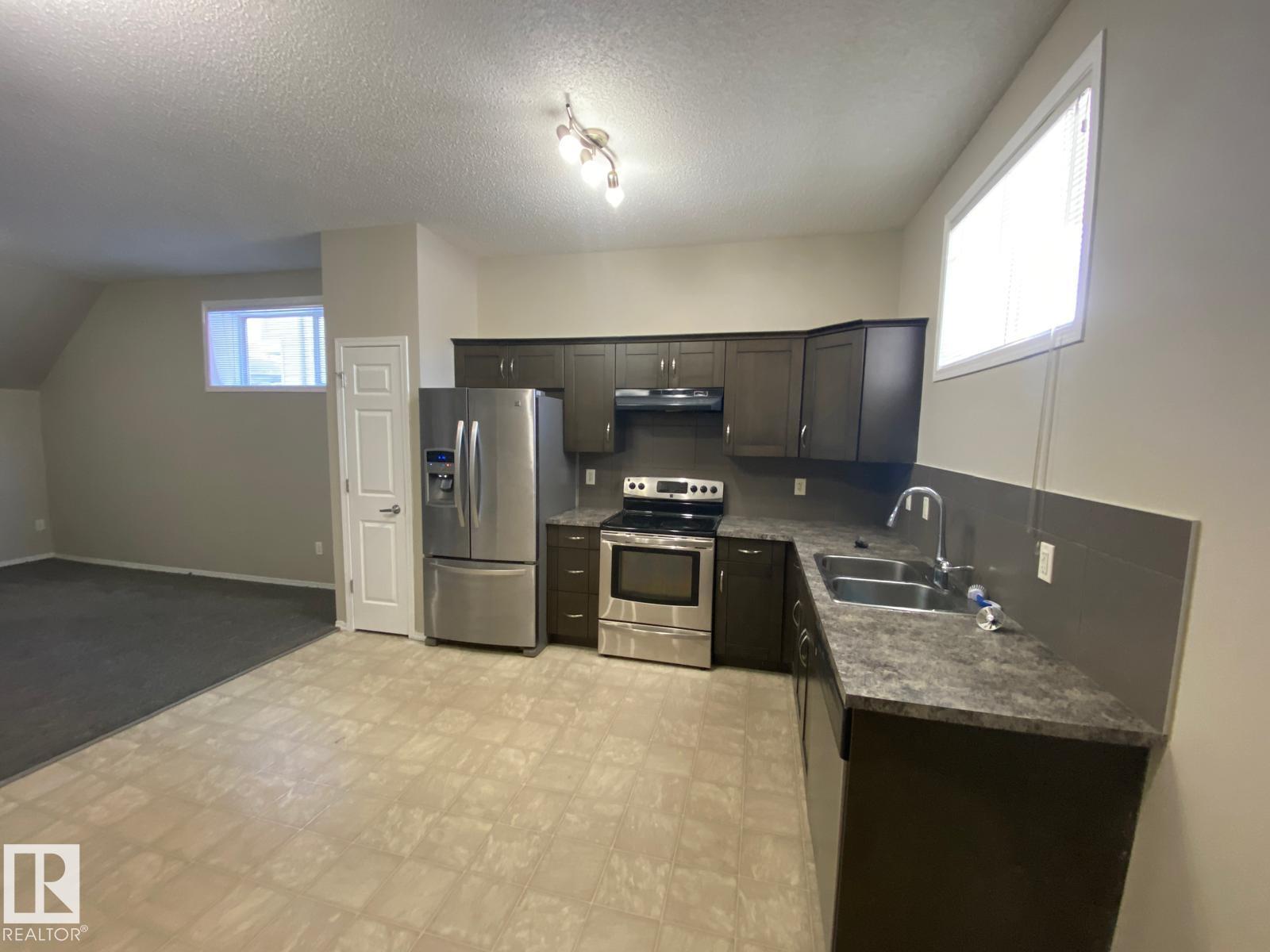 122 142 Selkirk PL - Image 5