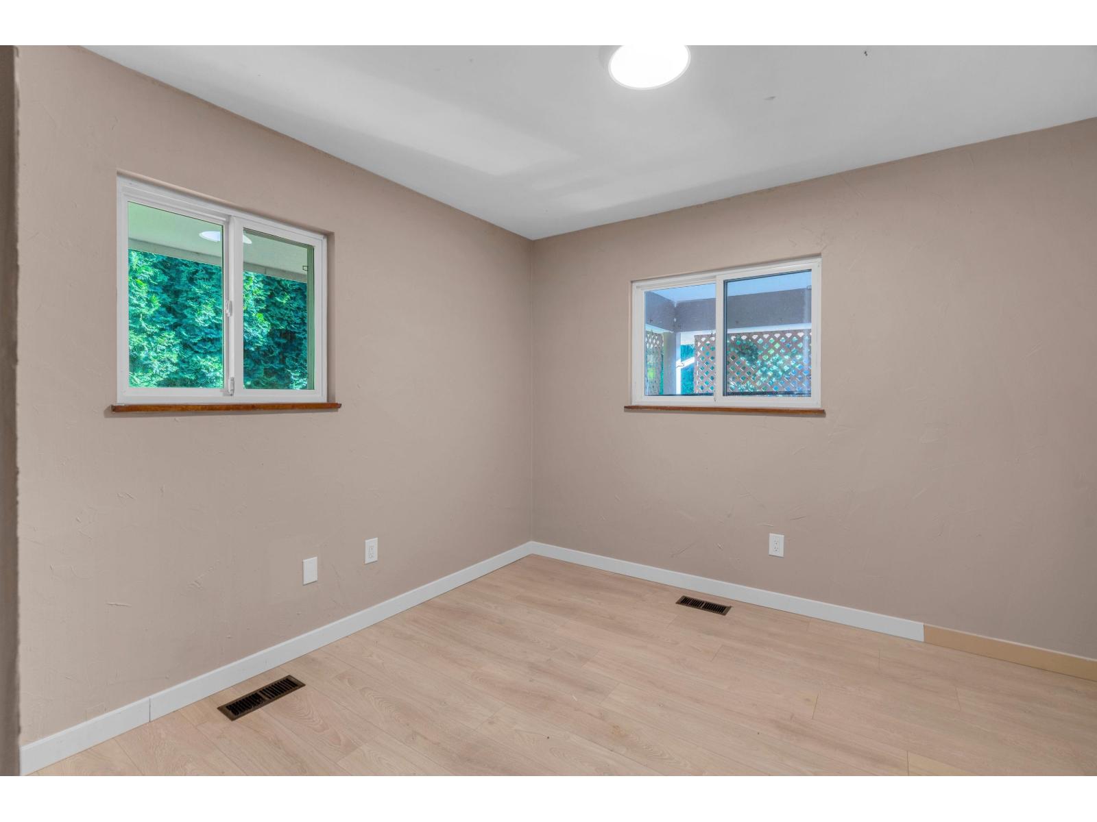 7 Bed, 5 Bath House for Sale in Chilliwack – 9725 JUNIPER STREET, Chilliwack Proper East – MLS# R3150916 - Image 60
