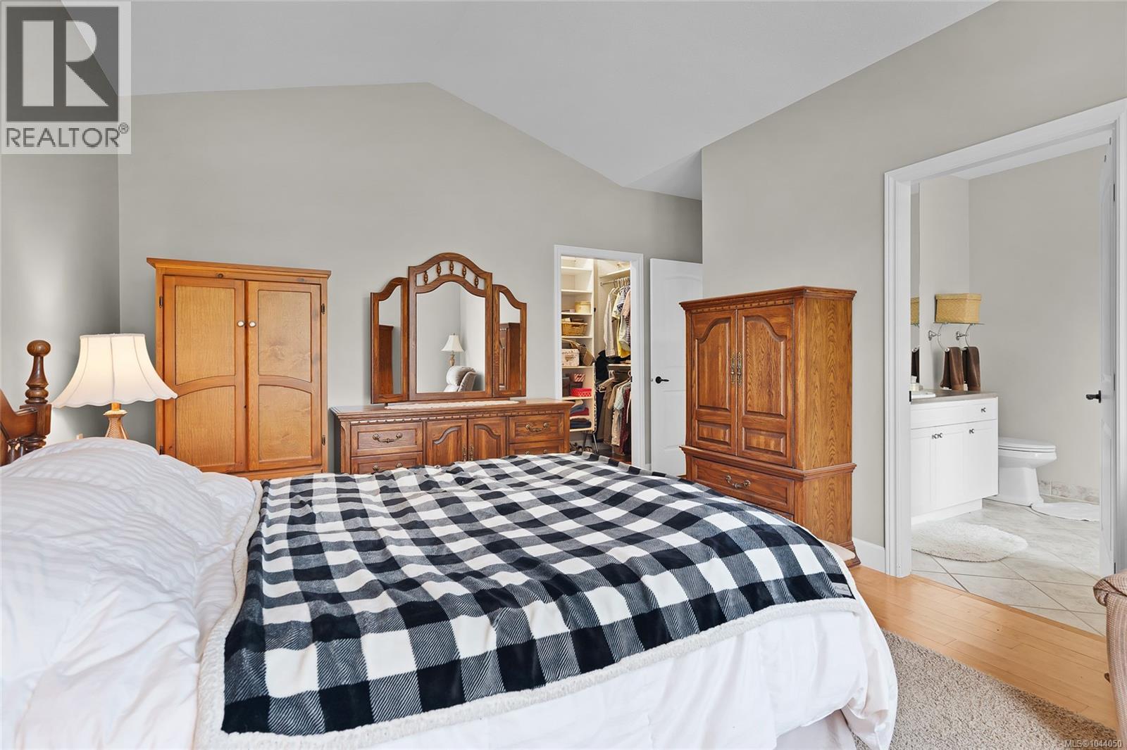 810 Reid Rd - 28