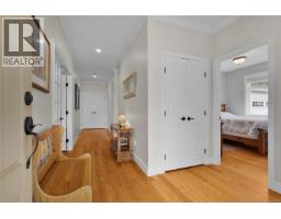 810 Reid Rd, French Creek, BC V9P2E6 Photo 12