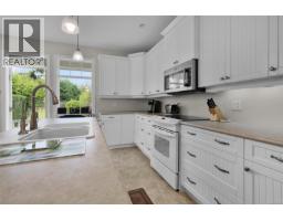 810 Reid Rd, French Creek, BC V9P2E6 Photo 24
